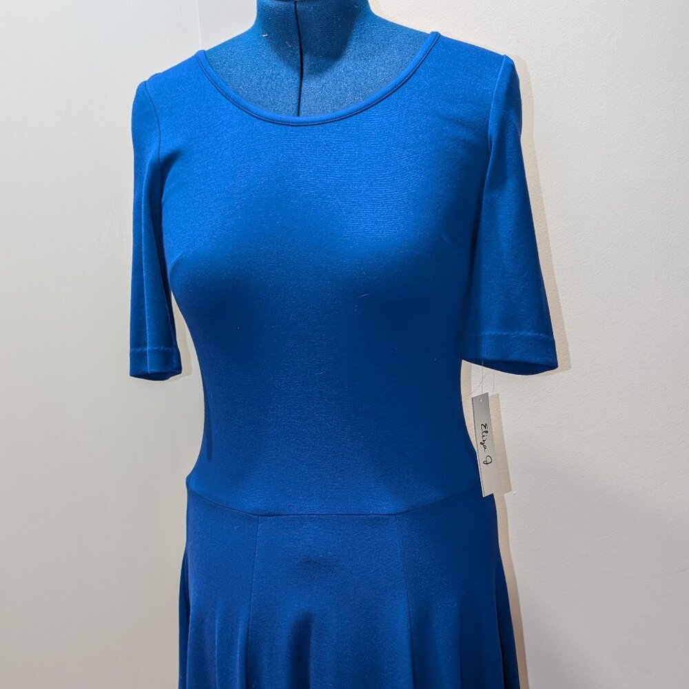 Eliza J Jersey knit drop waist dress    Size: 8